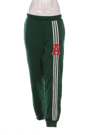 Dámske tepláky Adidas Originals, Veľkosť S, Farba Zelená, Cena  42,46 €