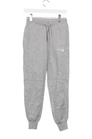 Dámské tepláky New Balance, Velikost XS, Barva Šedá, Cena  659,00 Kč