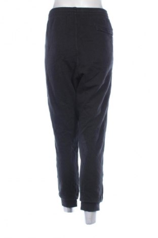 Pantaloni trening de femei Nike, Mărime XL, Culoare Albastru, Preț 141,99 Lei