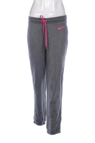Pantaloni trening de femei Nike, Mărime L, Culoare Gri, Preț 141,99 Lei