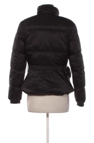Dámska bunda  Guess, Veľkosť M, Farba Čierna, Cena  78,95 €