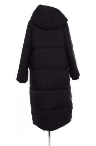 Dámska bunda  S.Oliver, Veľkosť M, Farba Čierna, Cena  46,00 €