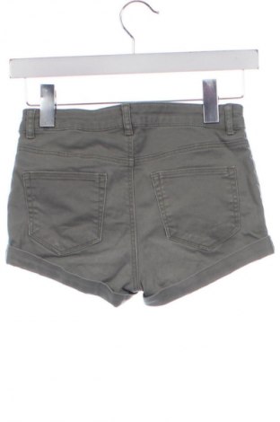 Dětské krátké kalhoty  H&M, Velikost 11-12y/ 152-158 cm, Barva Šedá, Cena  149,00 Kč