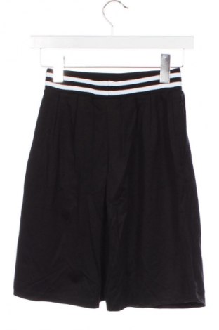 Dětské krátké kalhoty  Mayoral, Velikost 10-11y/ 146-152 cm, Barva Černá, Cena  505,00 Kč