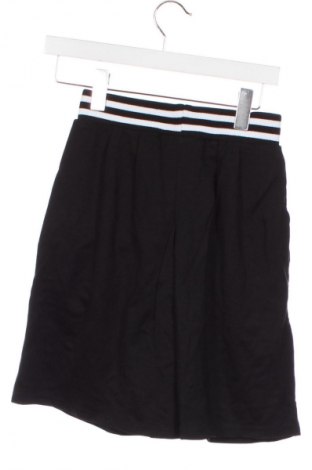 Dětské krátké kalhoty  Mayoral, Velikost 10-11y/ 146-152 cm, Barva Černá, Cena  505,00 Kč
