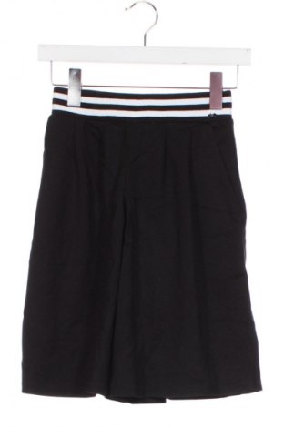 Dětské krátké kalhoty  Mayoral, Velikost 10-11y/ 146-152 cm, Barva Černá, Cena  505,00 Kč