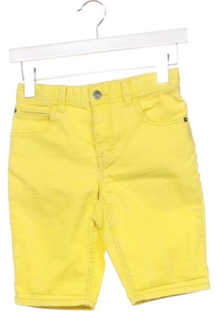 Dětské krátké kalhoty  United Colors Of Benetton, Velikost 7-8y/ 128-134 cm, Barva Žlutá, Cena  228,00 Kč