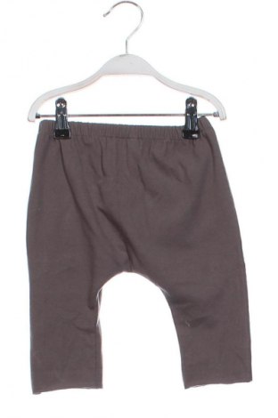 Pantaloni pentru copii Unbranded, Mărime 6-9m/ 68-74 cm, Culoare Gri, Preț 258,99 Lei