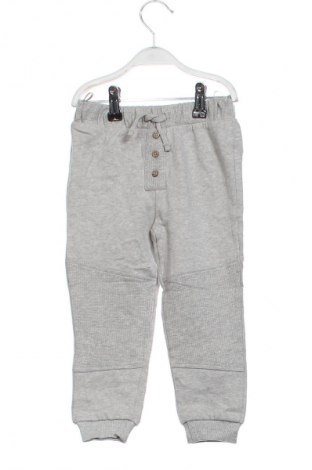 Dětské tepláky C&A, Velikost 18-24m/ 86-98 cm, Barva Šedá, Cena  169,00 Kč