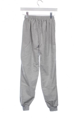Dětské tepláky Unbranded, Velikost 15-18y/ 170-176 cm, Barva Šedá, Cena  209,00 Kč