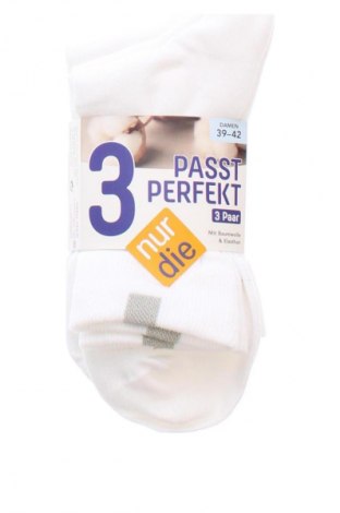 Σύνολο Nur Die, Μέγεθος M, Χρώμα Λευκό, Τιμή 7,99 €