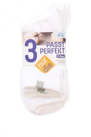 Σύνολο Nur Die, Μέγεθος M, Χρώμα Λευκό, Τιμή 7,99 €