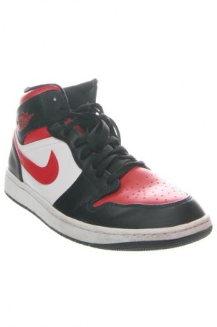 Férfi cipők
 Air Jordan Nike, Méret 46, Szín Sokszínű, Ár 31 663 Ft