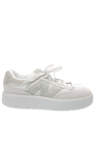 Încălțăminte bărbătească New Balance, Mărime 42, Culoare Alb, Preț 564,99 Lei