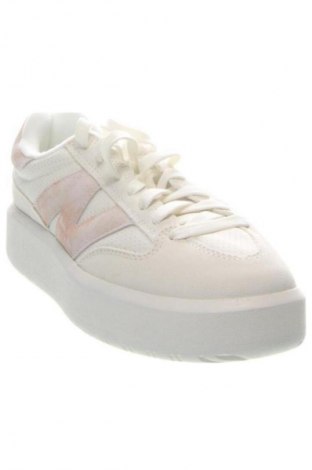 Férfi cipők
 New Balance, Méret 41, Szín Ekrü
, Ár 43 769 Ft