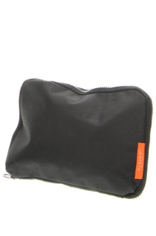 Trusă Eleven, Culoare Negru, Preț 48,99 Lei