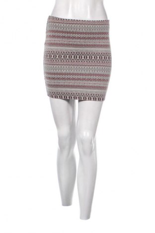 Rock Bershka, Größe S, Farbe Mehrfarbig, Preis 9,72 €
