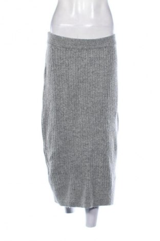 Пола H&M, Размер XL, Цвят Сив, Цена 21,99 лв.