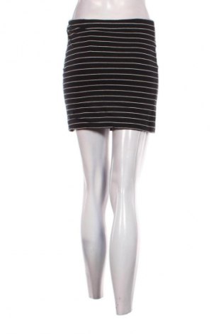 Rock H&M, Größe S, Farbe Mehrfarbig, Preis 9,79 €