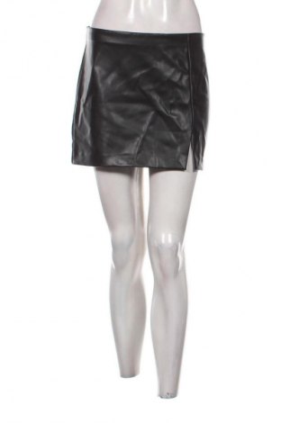 Пола H&M Divided, Размер M, Цвят Черен, Цена 19,99 лв.