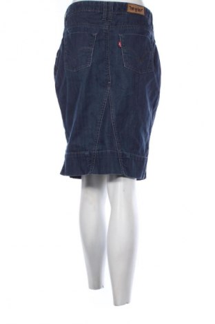 Пола Levi's, Размер M, Цвят Син, Цена 36,99 лв.