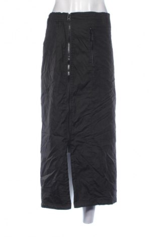 Пола Micmacbags, Размер XL, Цвят Черен, Цена 9,99 лв.