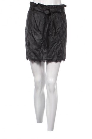 Sukně NEW COLLECTION, Velikost S, Barva Černá, Cena  659,00 Kč