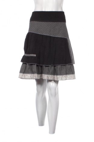 Rock Xanaka, Größe L, Farbe Mehrfarbig, Preis € 18,47