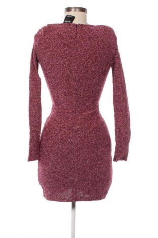 Sukienka Bershka, Rozmiar M, Kolor Różowy, Cena 95,99 zł