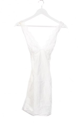 Šaty  Bershka, Velikost S, Barva Bílá, Cena  371,00 Kč