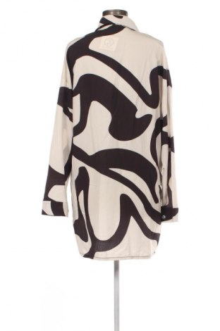Kleid Boohoo, Größe L, Farbe Mehrfarbig, Preis 16,99 €