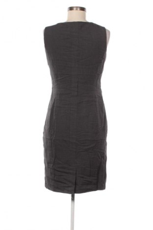 Рокля Calvin Klein, Размер XS, Цвят Сив, Цена 93,99 лв.
