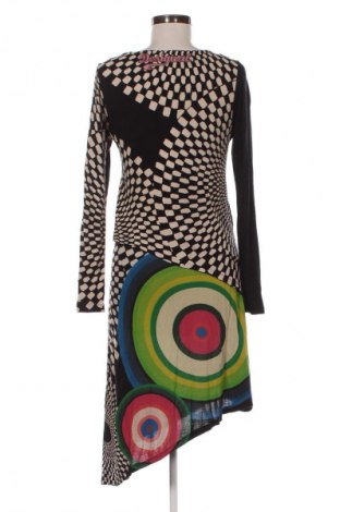 Рокля Desigual, Размер S, Цвят Многоцветен, Цена 82,00 лв.