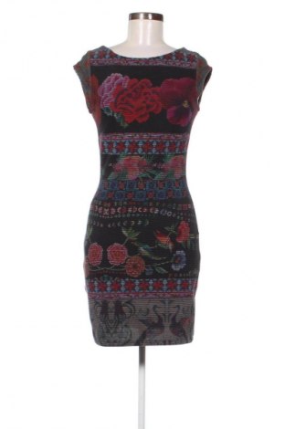 Sukienka Desigual, Rozmiar S, Kolor Kolorowy, Cena 188,51 zł