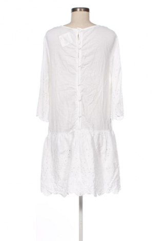 Φόρεμα Desires, Μέγεθος M, Χρώμα Λευκό, Τιμή 24,48 €