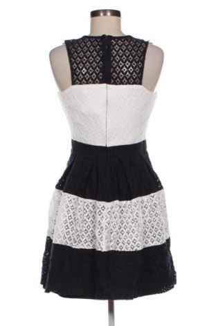 Φόρεμα Guess, Μέγεθος M, Χρώμα Πολύχρωμο, Τιμή 65,99 €