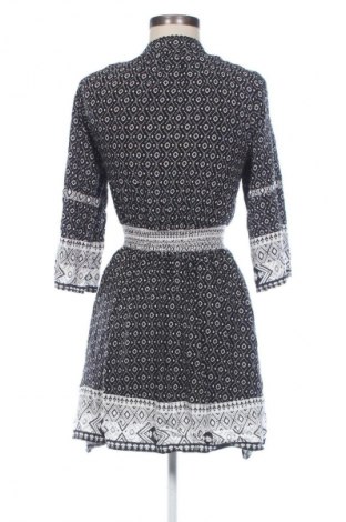 Kleid H&M Divided, Größe S, Farbe Mehrfarbig, Preis € 15,00