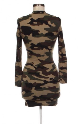 Kleid H&M Divided, Größe XS, Farbe Mehrfarbig, Preis € 20,99