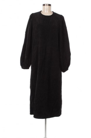 Sukienka Lollys Laundry, Rozmiar M, Kolor Czarny, Cena 91,99 zł