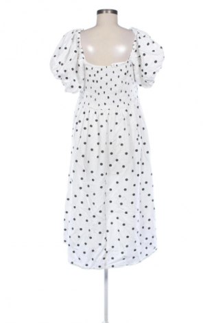 Šaty  New Look, Veľkosť XL, Farba Viacfarebná, Cena  14,83 €