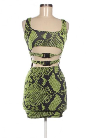 Sukienka Pretty Little Thing, Rozmiar XS, Kolor Kolorowy, Cena 66,67 zł