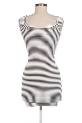 Sukienka Pull&Bear, Rozmiar M, Kolor Kolorowy, Cena 66,67 zł