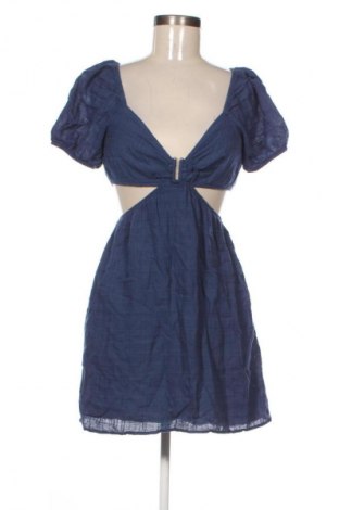 Φόρεμα Pull&Bear, Μέγεθος M, Χρώμα Μπλέ, Τιμή 15,00 €