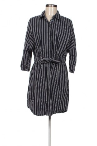 Kleid Reserved, Größe M, Farbe Mehrfarbig, Preis € 25,00