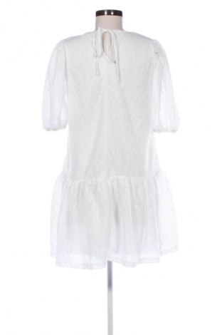 Kleid Reserved, Größe S, Farbe Weiß, Preis € 14,83