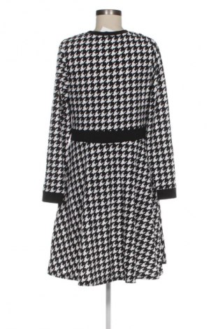 Kleid SHEIN, Größe XL, Farbe Mehrfarbig, Preis 8,99 €