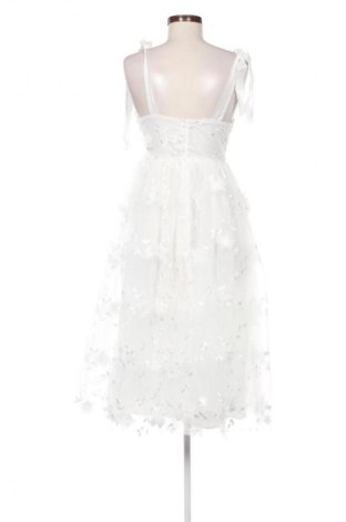 Kleid SHEIN, Größe S, Farbe Weiß, Preis 29,67 €