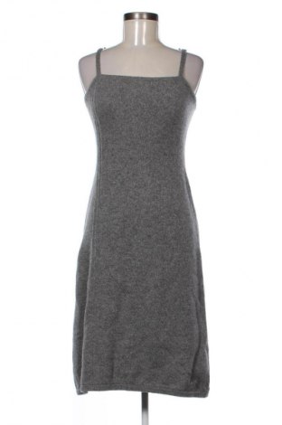 Kleid Sisley, Größe M, Farbe Grau, Preis € 41,98