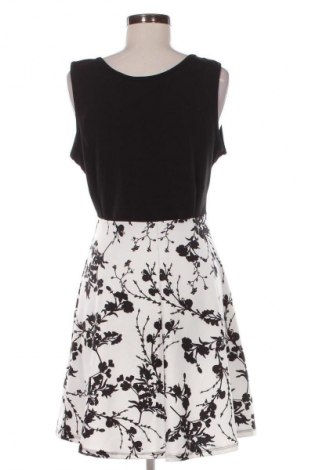 Φόρεμα Styleboom, Μέγεθος L, Χρώμα Πολύχρωμο, Τιμή 15,00 €