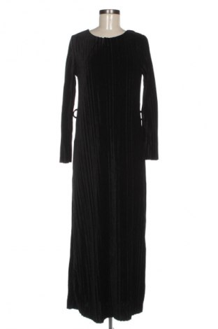 Ruha Unbranded, Méret M, Szín Fekete, Ár 3 249 Ft